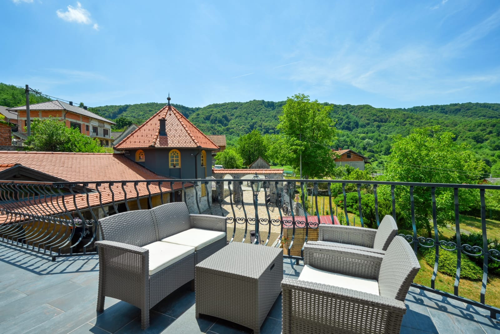 Villa Requiem - Peaceful Holiday Home With Pool, Sauna And Plenty Of Amenities, Villa Requiem   Benkovec